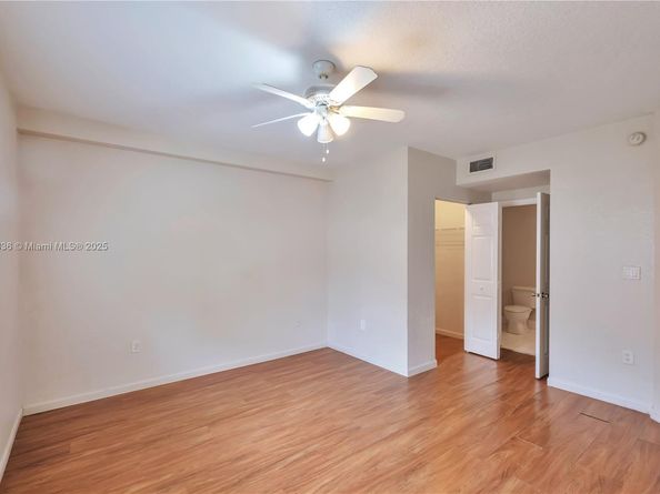 1103 Golden Lakes Blvd 1013, West Palm Beach FL 33411