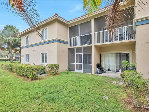 1103 Golden Lakes Blvd 1013, West Palm Beach FL 33411