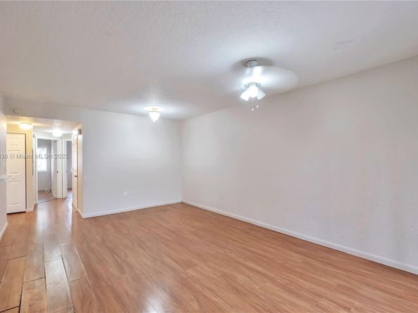 1103 Golden Lakes Blvd 1013, West Palm Beach FL 33411