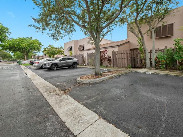 1178 NW 122nd Terrace, Pembroke Pines FL 33026