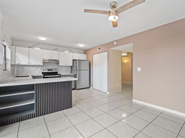 1178 NW 122nd Terrace, Pembroke Pines FL 33026