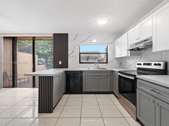 1178 NW 122nd Terrace, Pembroke Pines FL 33026