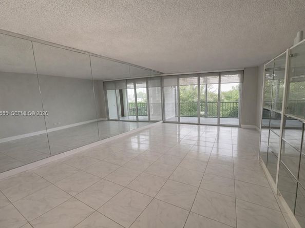 3910 Inverrary Blvd 603B, Lauderhill FL 33319