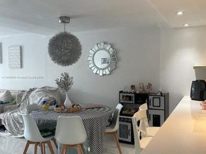 1670 NE 191st St 2133, Miami FL 33179