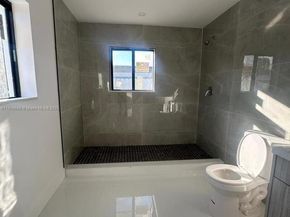 2041 NW 190th TERRACE, Miami Gardens FL 33056