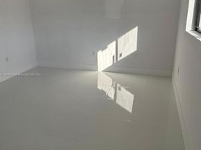 2041 NW 190th TERRACE, Miami Gardens FL 33056