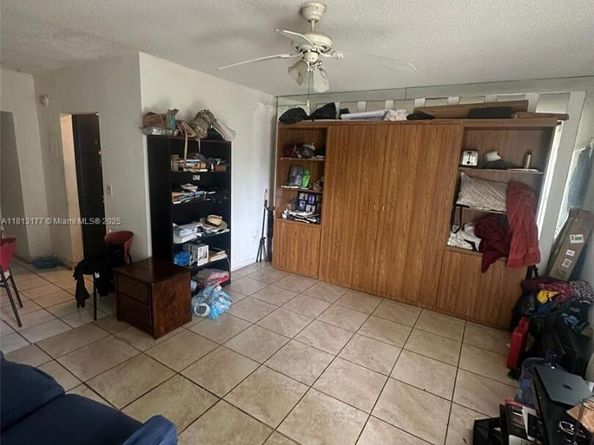 100 NW 204th St 3, Miami Gardens FL 33169