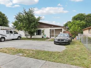 2117 E Bond Dr 1, West Palm Beach FL 33415