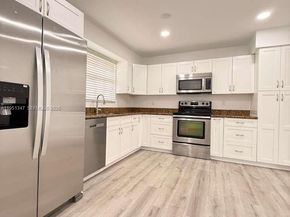 7064 Woodmont Ave, Tamarac FL 33321