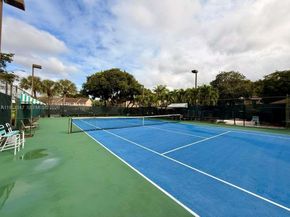 7064 Woodmont Ave, Tamarac FL 33321