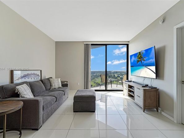 5300 Paseo Blvd 1910, Doral FL 33166