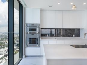 700 NE 24th ST 5407, Miami FL 33137