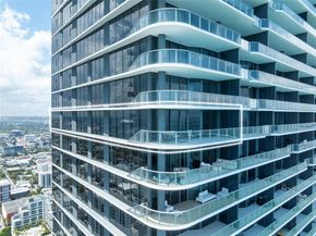 700 NE 24th ST 5407, Miami FL 33137