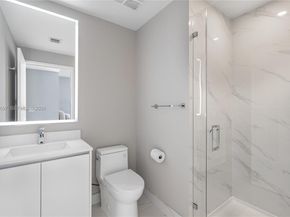 700 NE 24th ST 5407, Miami FL 33137
