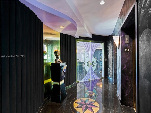 300 S Pointe Dr TH 3103, Miami Beach FL 33139