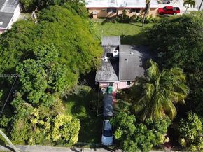 17301 NE 4th Ave, North Miami Beach FL 33162