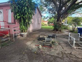 17301 NE 4th Ave, North Miami Beach FL 33162