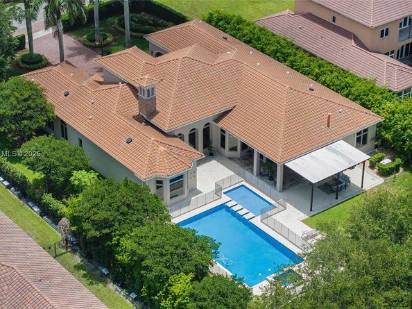 741 Ranch Rd, Weston FL 33326