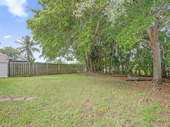 3833 NW 107th Way, Sunrise FL 33351