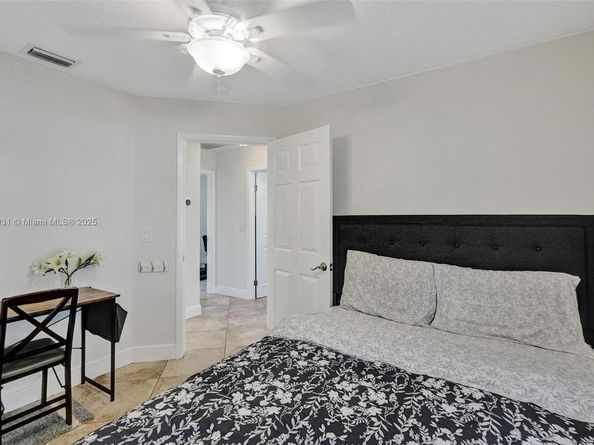3833 NW 107th Way, Sunrise FL 33351