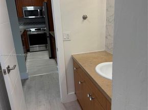 7403 SW 82nd St 109N, Miami FL 33143