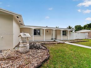 341 NW 15th St, Homestead FL 33030