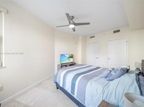 19900 E Country Club Dr 816, Aventura FL 33180