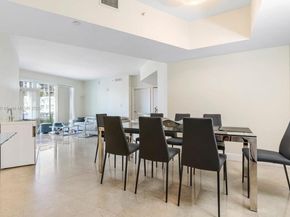 19900 E Country Club Dr 816, Aventura FL 33180