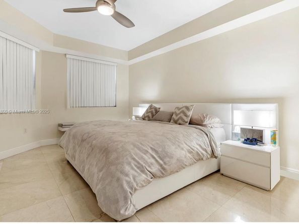 19900 E Country Club Dr 816, Aventura FL 33180