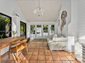 3951 Park Dr, Miami FL 33133