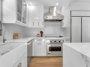 3951 Park Dr, Miami FL 33133