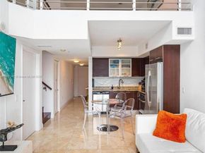 41 SE 5th St 2008, Miami FL 33131