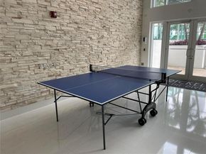 41 SE 5th St 2008, Miami FL 33131