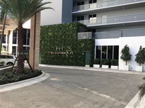 16385 Biscayne Blvd 2206, North Miami Beach FL 33160