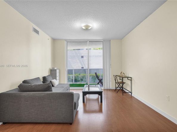 601 NE 23rd St 901, Miami FL 33137