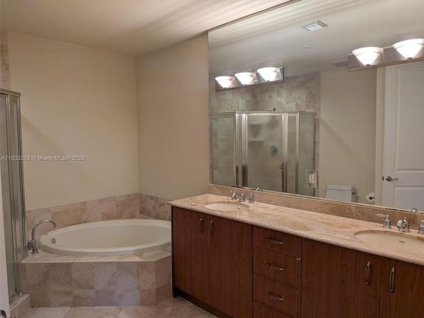 403 S Sapodilla Ave 803, West Palm Beach FL 33401