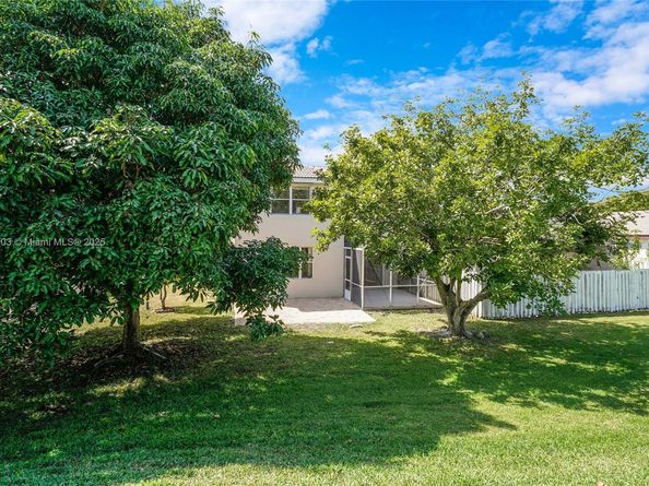 3027 SW 179th Ave, Miramar FL 33029