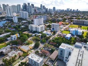 212 NW 7th Ave, Miami FL 33128