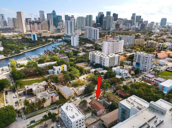 212 NW 7th Ave, Miami FL 33128