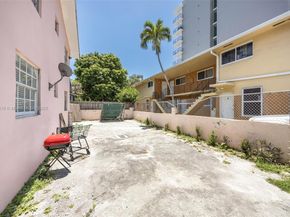 212 NW 7th Ave, Miami FL 33128