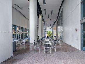 185 SW 7th St 2808, Miami FL 33130