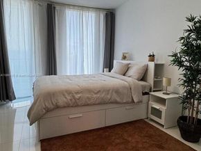 185 SW 7th St 2808, Miami FL 33130