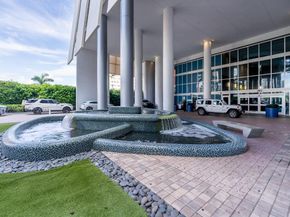 185 SW 7th St 2808, Miami FL 33130