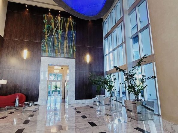 185 SW 7th St 2808, Miami FL 33130