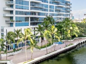 185 SW 7th St 2808, Miami FL 33130