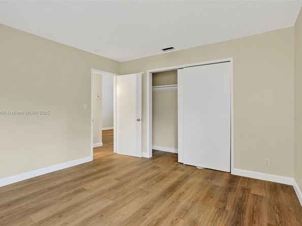 390 NE 51st Ct, Oakland Park FL 33334