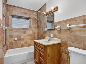 390 NE 51st Ct, Oakland Park FL 33334