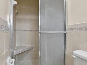 390 NE 51st Ct, Oakland Park FL 33334