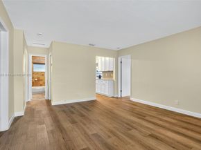 390 NE 51st Ct, Oakland Park FL 33334