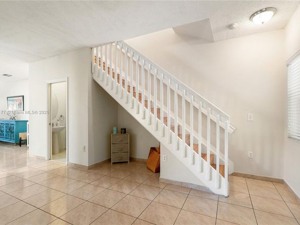 2229 SE 25th Ave 2229, Homestead FL 33035